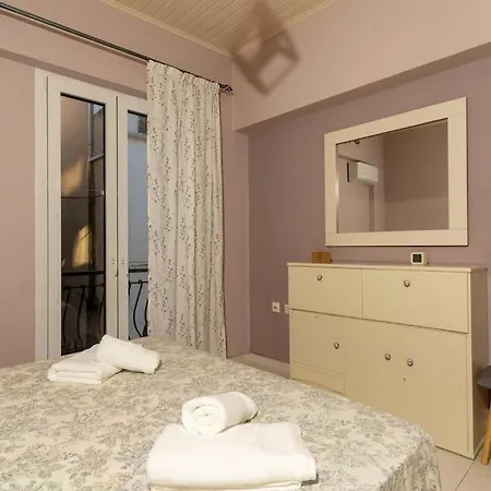 Apartment Fivos